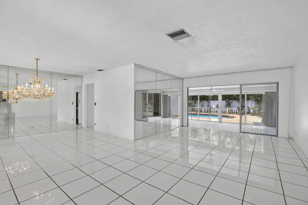 410 Bonaventure Boulevard Weston FL 33326