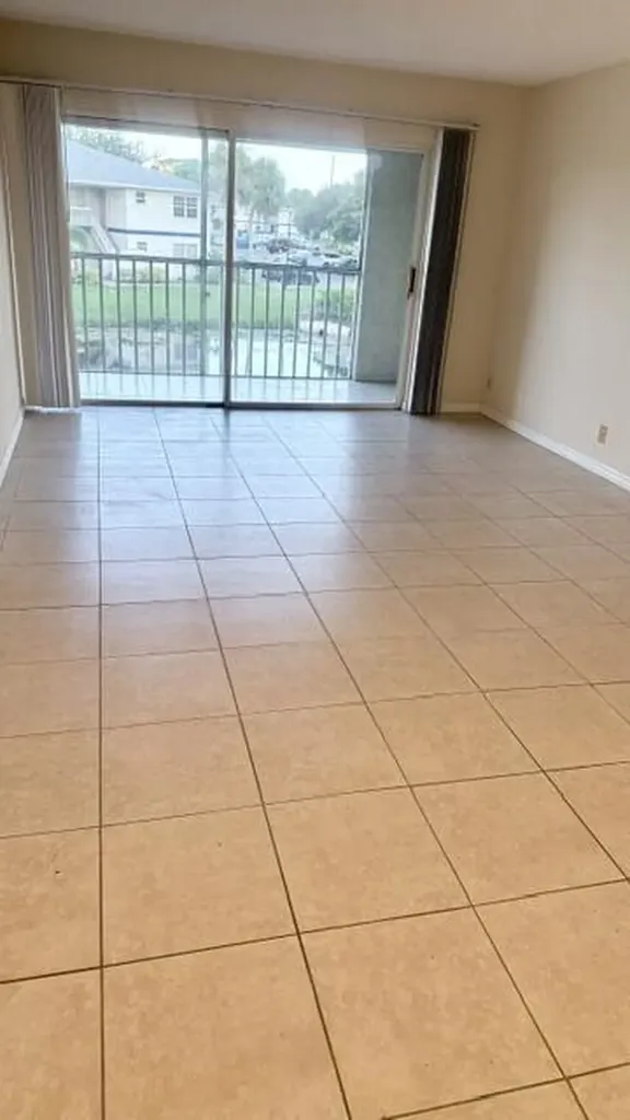 1520 SE Royal Green Circle Port St Lucie FL 34952