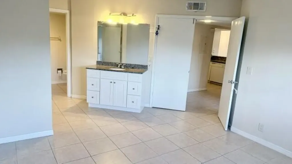 1520 SE Royal Green Circle Port St Lucie FL 34952