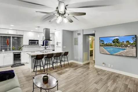 600 NE 7th Avenue Fort Lauderdale FL 33304