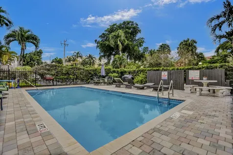 600 NE 7th Avenue Fort Lauderdale FL 33304