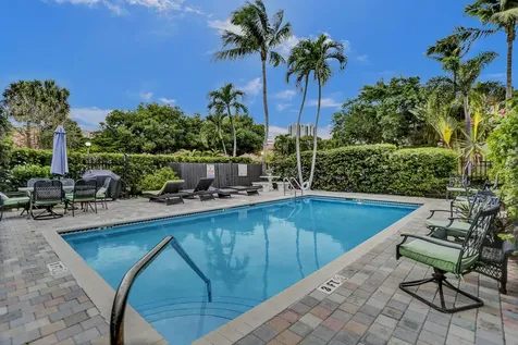 600 NE 7th Avenue Fort Lauderdale FL 33304