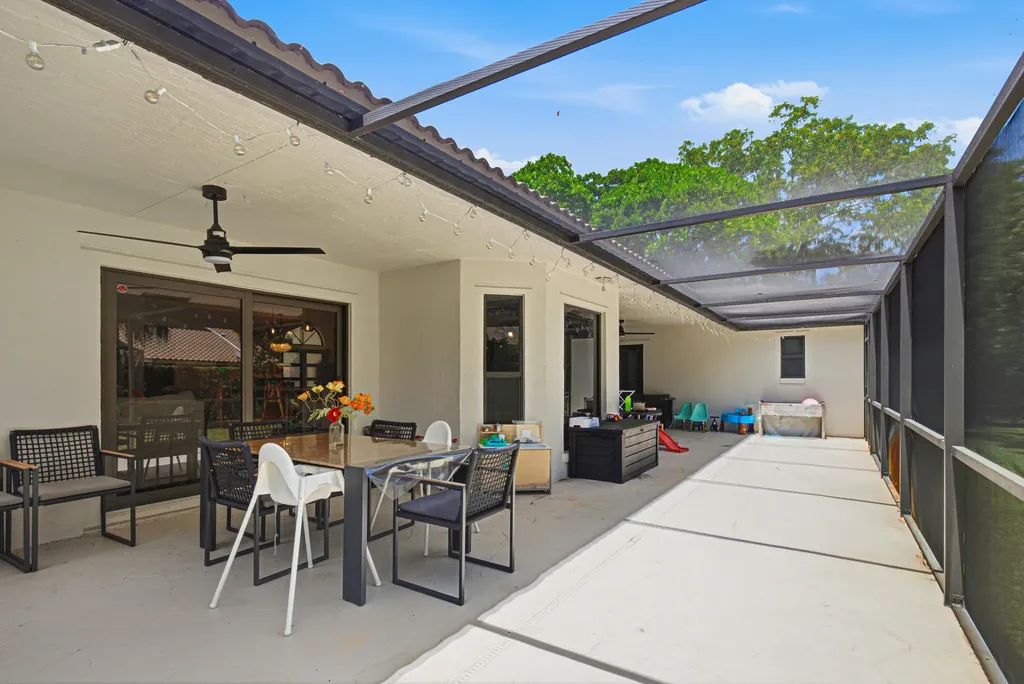 10027 NW 56th Court Coral Springs FL 33076
