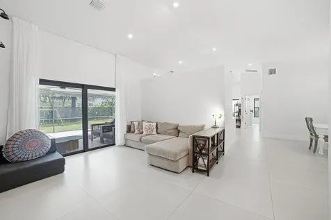 10027 NW 56th Court Coral Springs FL 33076