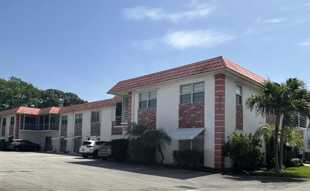 3550 NW 8th Avenue Pompano Beach FL 33064