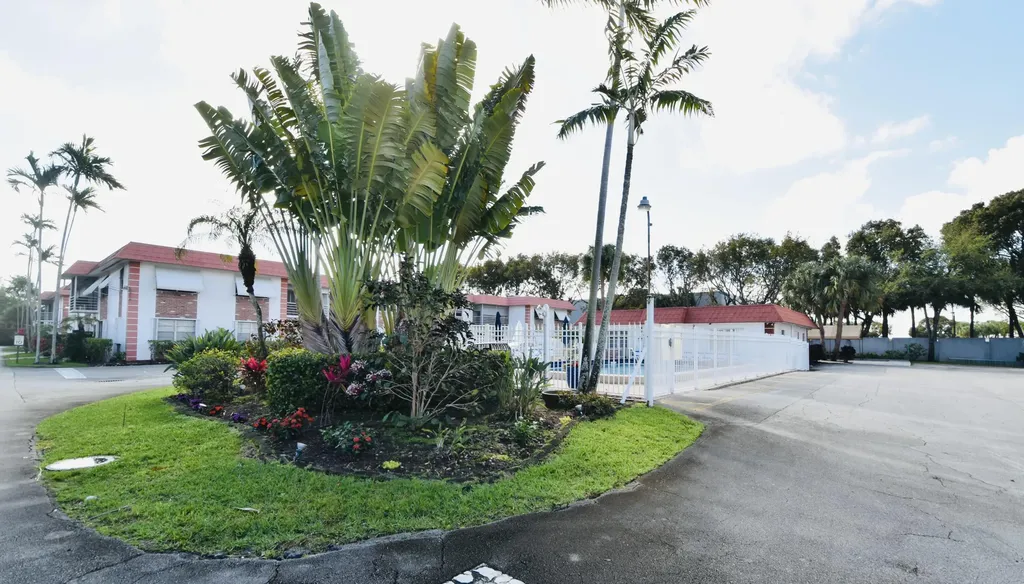 3550 NW 8th Avenue Pompano Beach FL 33064