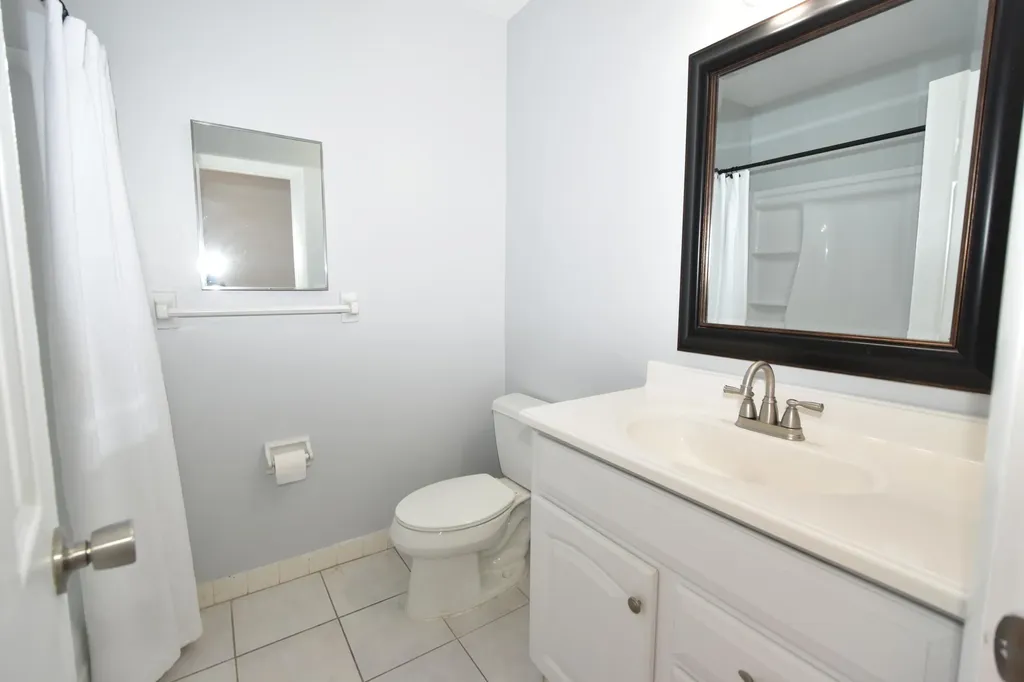 3550 NW 8th Avenue Pompano Beach FL 33064