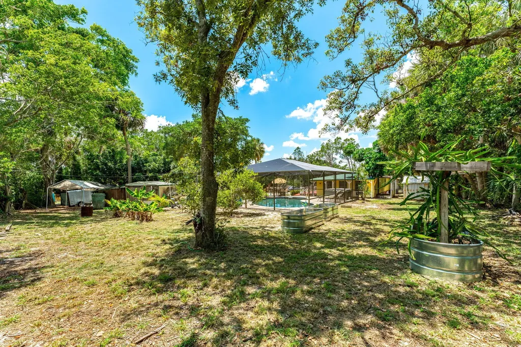 7680 Us Highway 1 Micco FL 32976