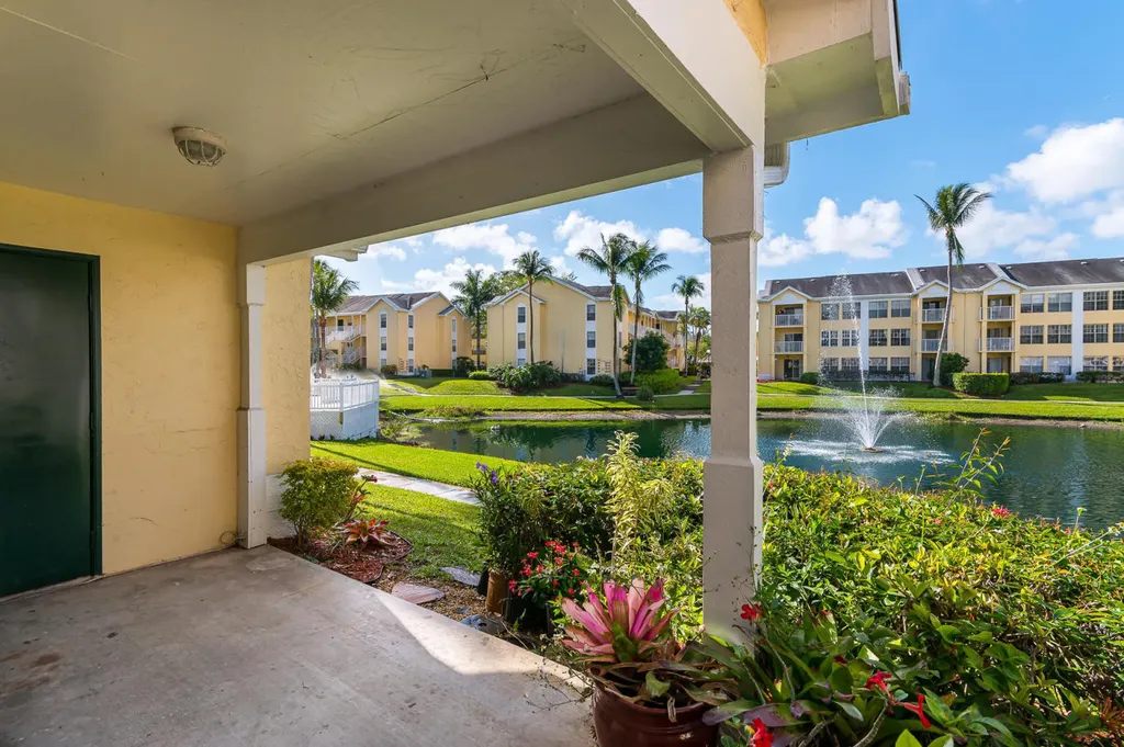 6299 La Costa Drive Boca Raton FL 33433