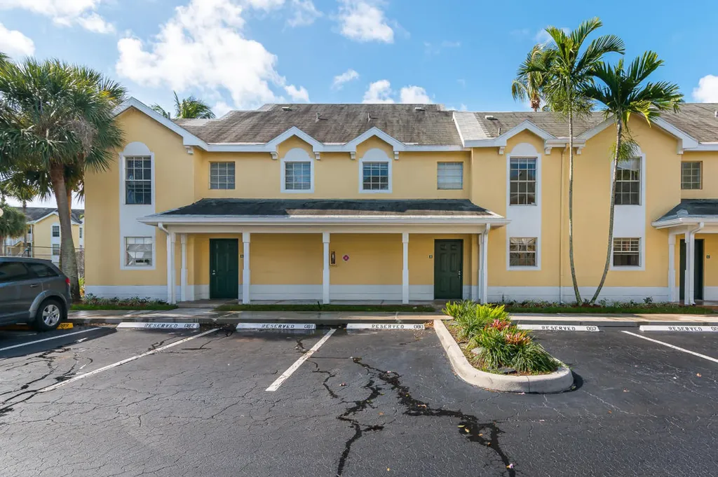 6299 La Costa Drive Boca Raton FL 33433