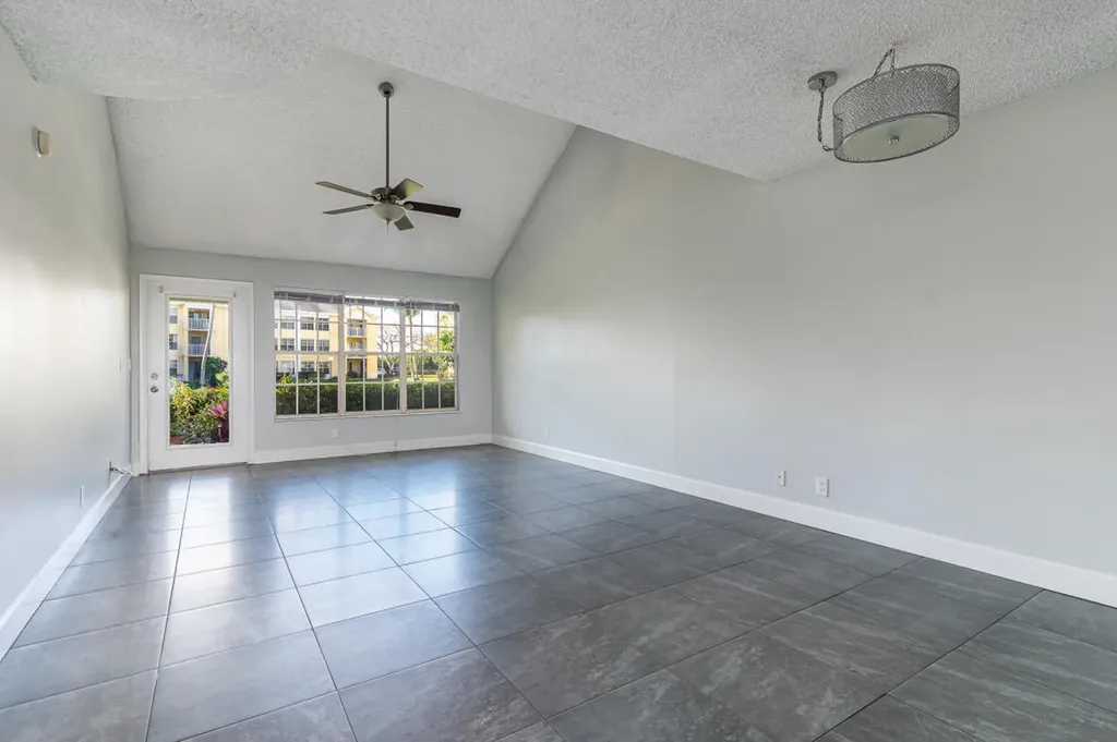 6299 La Costa Drive Boca Raton FL 33433