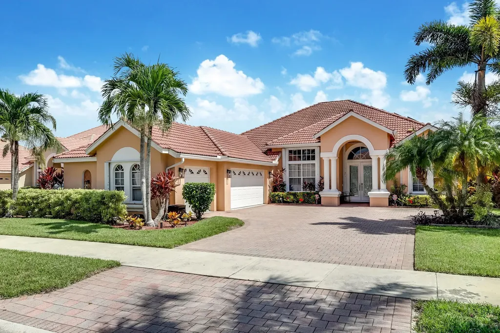 780 SW Marsh Harbor Bay Port St Lucie FL 34986