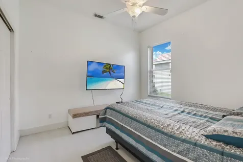 780 SW Marsh Harbor Bay Port St Lucie FL 34986