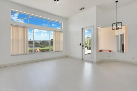 780 SW Marsh Harbor Bay Port St Lucie FL 34986