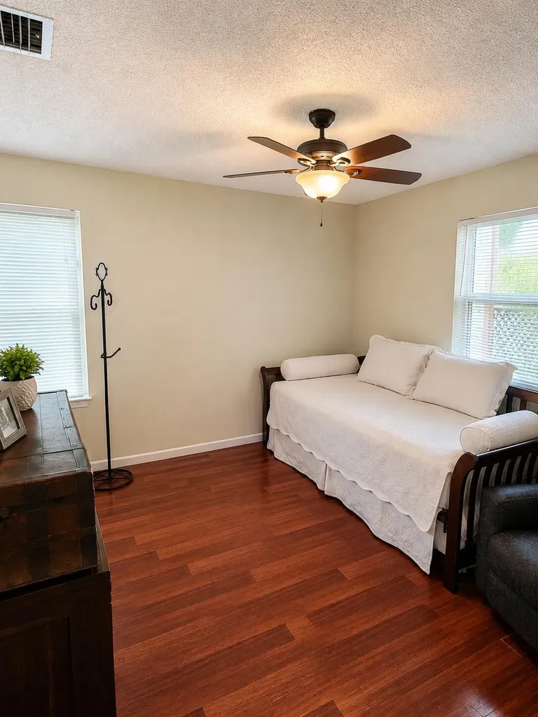 2490 SE Whitehorse Street Port St Lucie FL 34984