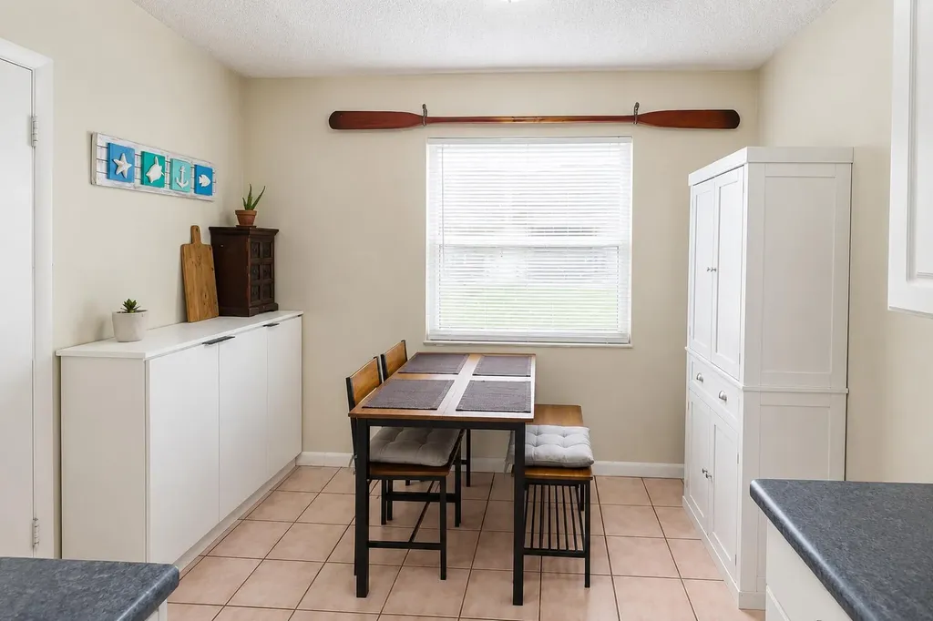 2490 SE Whitehorse Street Port St Lucie FL 34984