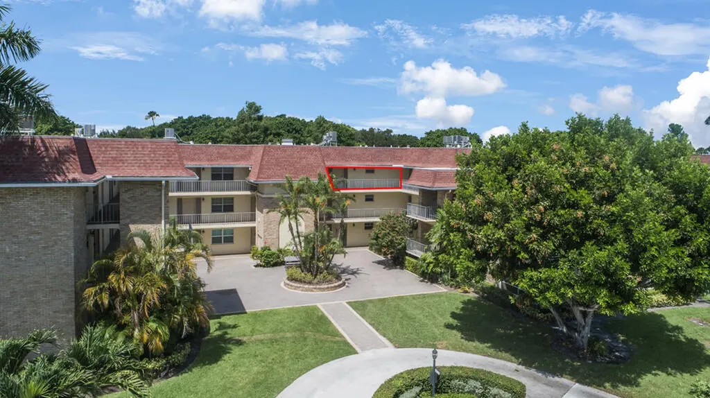 5560 Tamberlane Circle Palm Beach Gardens FL 33418