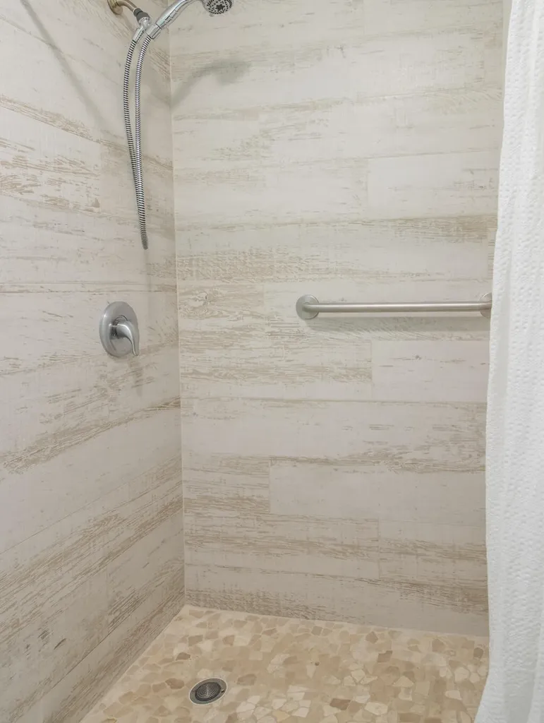 5560 Tamberlane Circle Palm Beach Gardens FL 33418