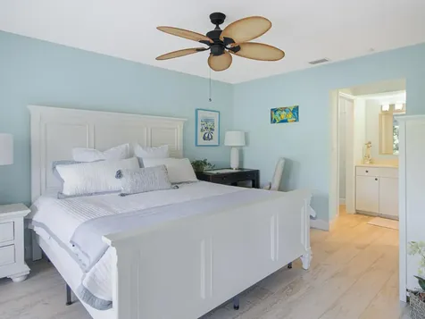5560 Tamberlane Circle Palm Beach Gardens FL 33418