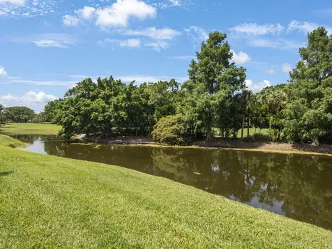 5560 Tamberlane Circle Palm Beach Gardens FL 33418