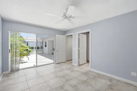 10701 Chapman Oak Court Palm Beach Gardens FL 33410