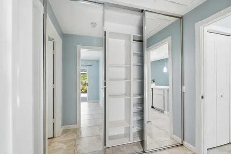 10701 Chapman Oak Court Palm Beach Gardens FL 33410