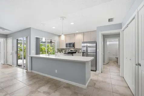 10701 Chapman Oak Court Palm Beach Gardens FL 33410