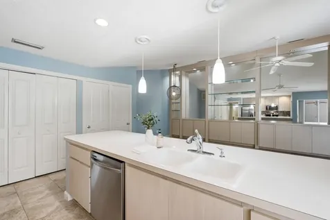 10701 Chapman Oak Court Palm Beach Gardens FL 33410
