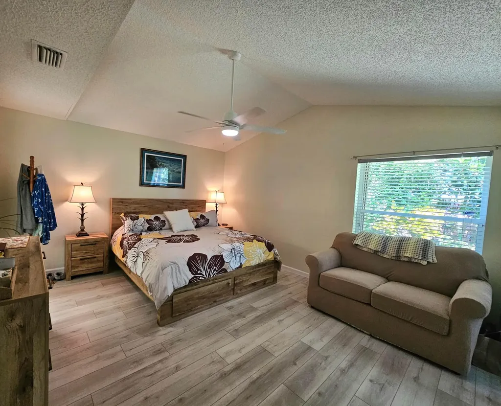 4233 SE Home Way Port St Lucie FL 34952