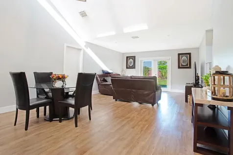 10048 SW 16th Street Pembroke Pines FL 33025