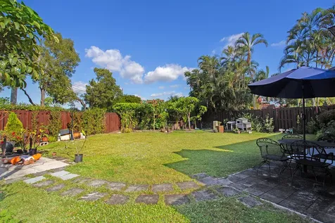 10048 SW 16th Street Pembroke Pines FL 33025