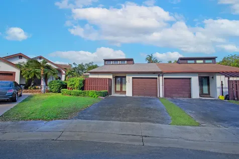 10048 SW 16th Street Pembroke Pines FL 33025