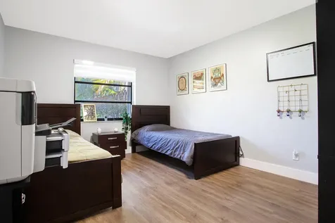 10048 SW 16th Street Pembroke Pines FL 33025