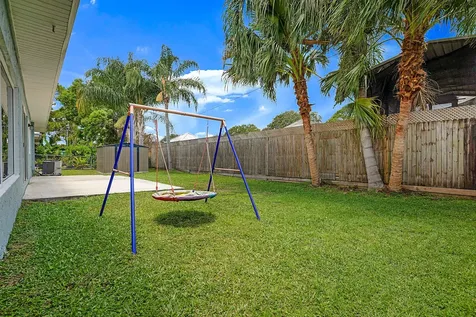 1851 SE Jackson Street Stuart FL 34997