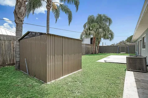 1851 SE Jackson Street Stuart FL 34997