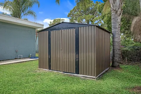 1851 SE Jackson Street Stuart FL 34997