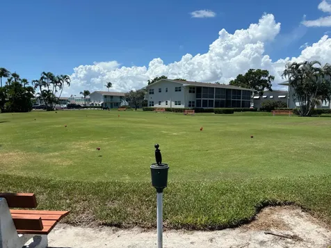 210 Horizons E Boynton Beach FL 33435