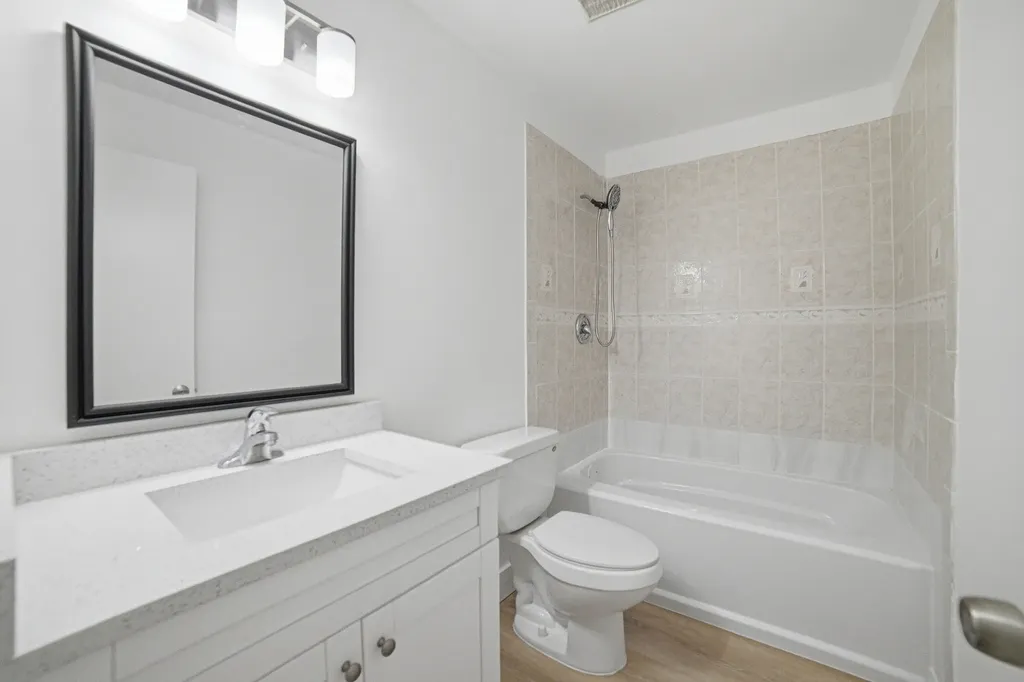8207 Fairway Road Sunrise FL 33351