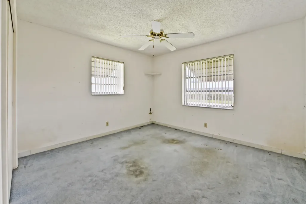 1196 SW Lake Circle Boynton Beach FL 33426