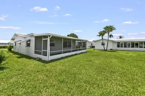 1196 SW Lake Circle Boynton Beach FL 33426