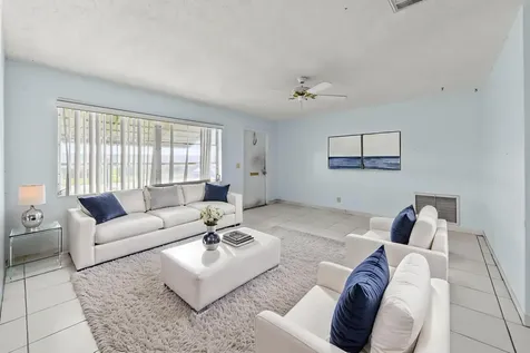 1196 SW Lake Circle Boynton Beach FL 33426