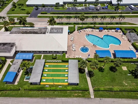 1196 SW Lake Circle Boynton Beach FL 33426