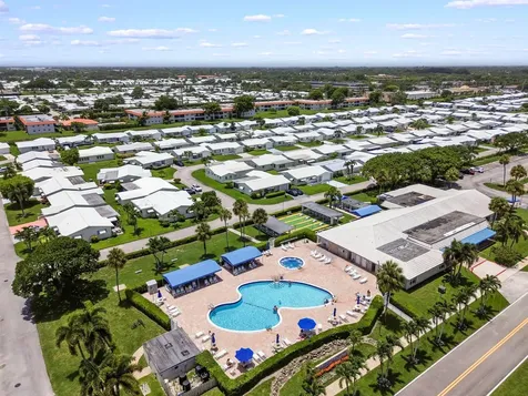 1196 SW Lake Circle Boynton Beach FL 33426