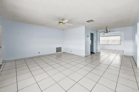 1196 SW Lake Circle Boynton Beach FL 33426
