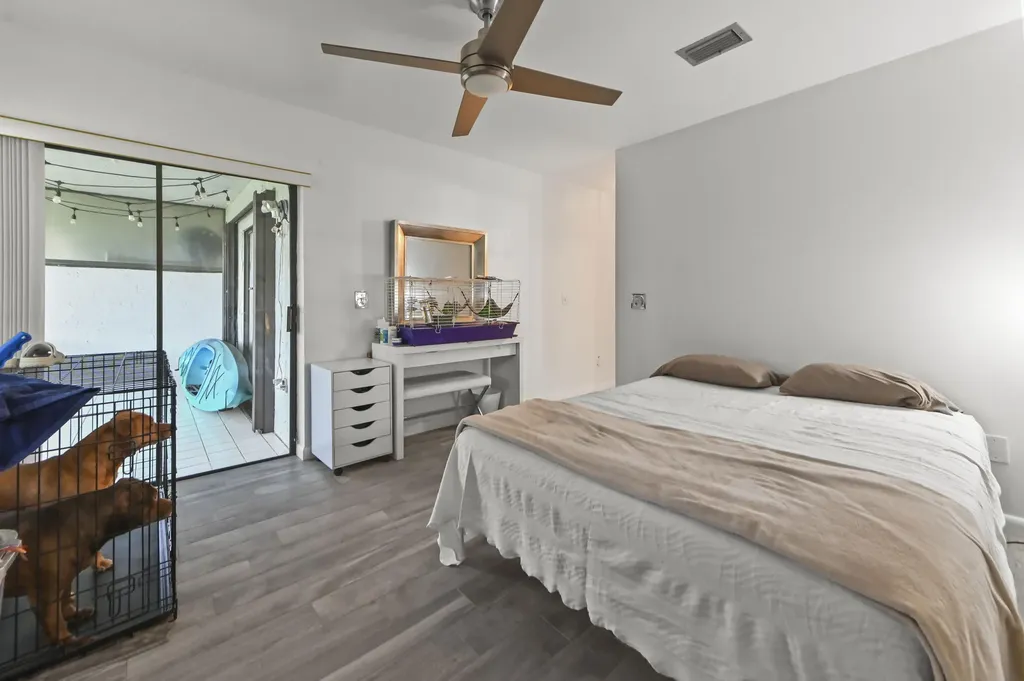 84 Conaskonk Circle Royal Palm Beach FL 33411