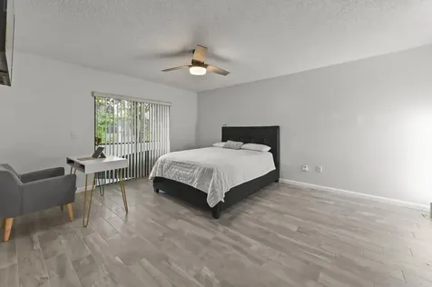 84 Conaskonk Circle Royal Palm Beach FL 33411