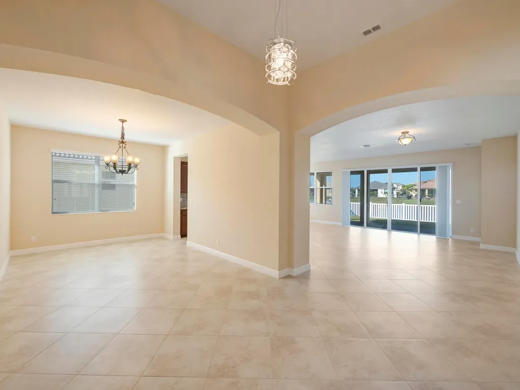 11271 SW Barton Way Port St Lucie FL 34987