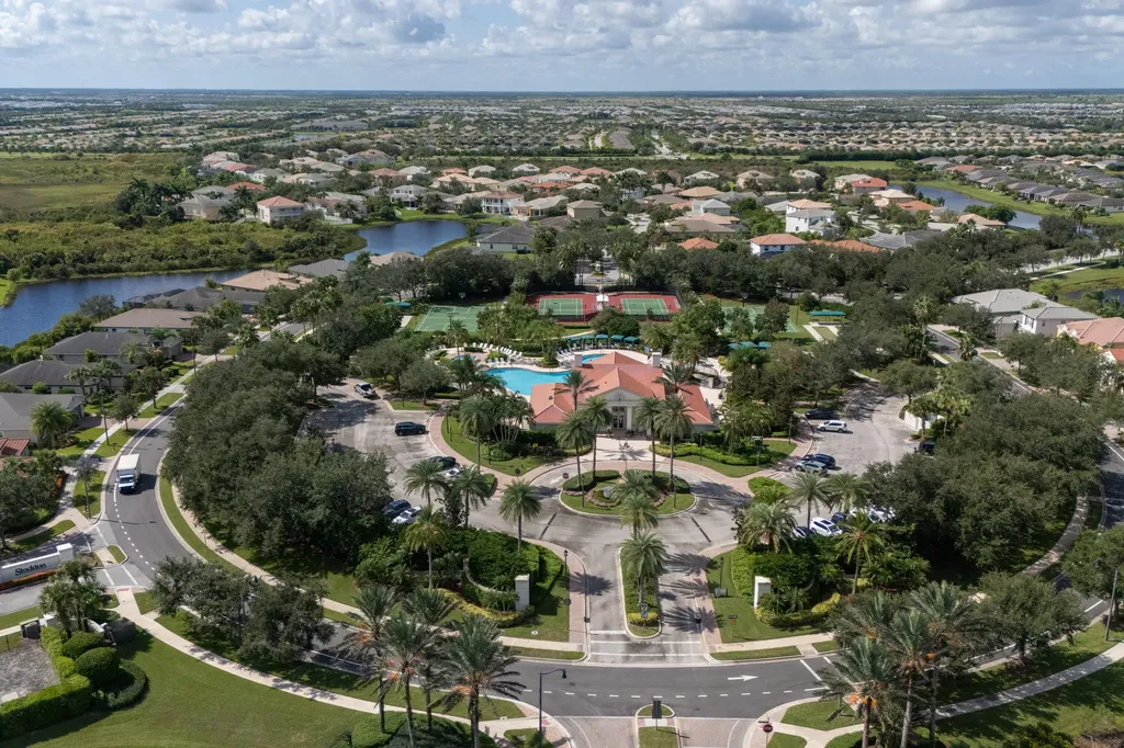 11271 SW Barton Way Port St Lucie FL 34987