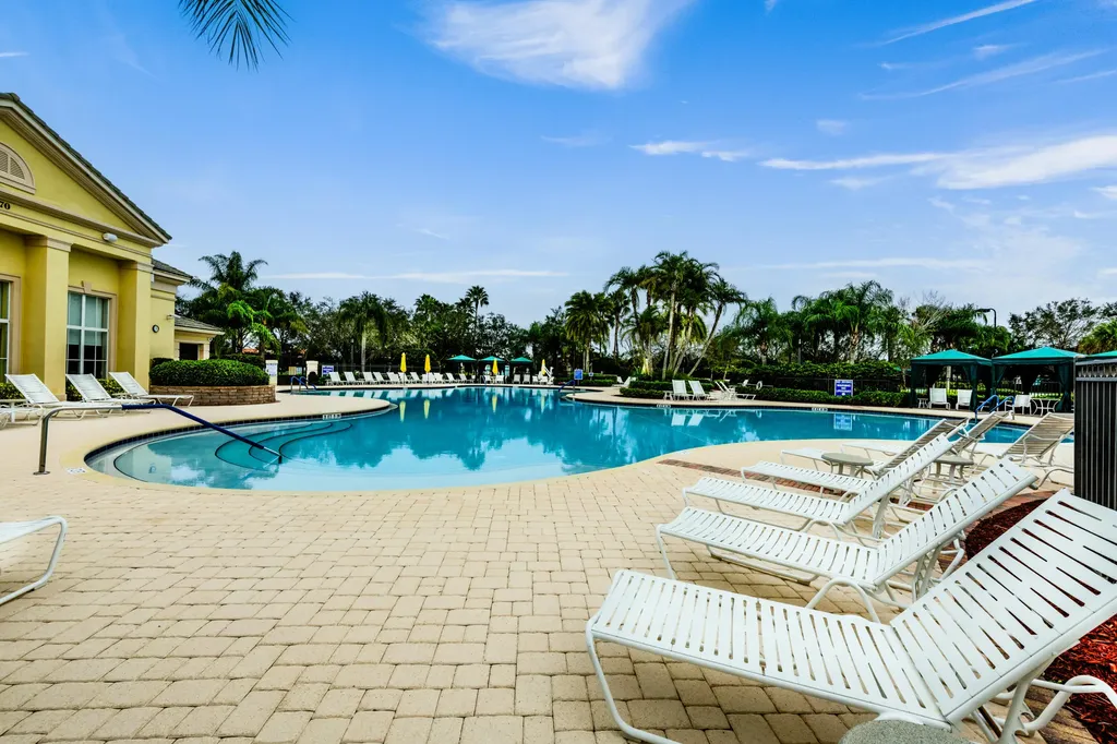 11271 SW Barton Way Port St Lucie FL 34987
