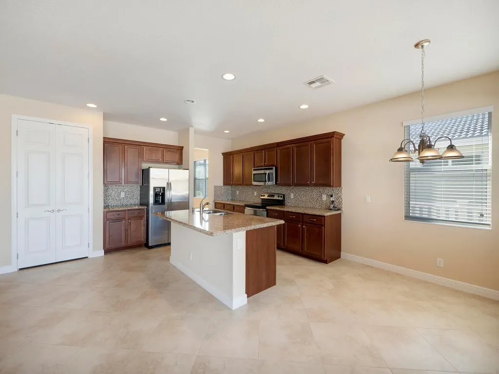 11271 SW Barton Way Port St Lucie FL 34987